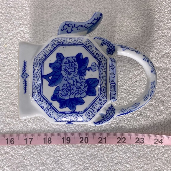 Vintage White Blue Flower Chinese Ceramic Teapot - Picture 3 of 14